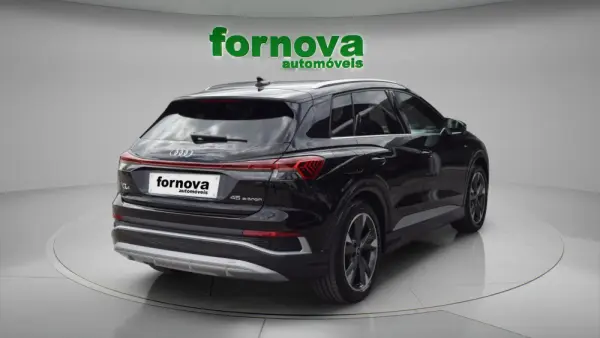 Audi Q4 e-tron 45 82 kWh SE S-Line Plus 4