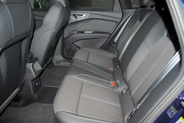 Audi Q4 Sportback e-tron 45 82 kWh SE S-Line Plus 17