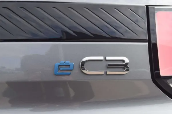 Citroen e-C3 44 kWh Autonomia Conforto Max 34