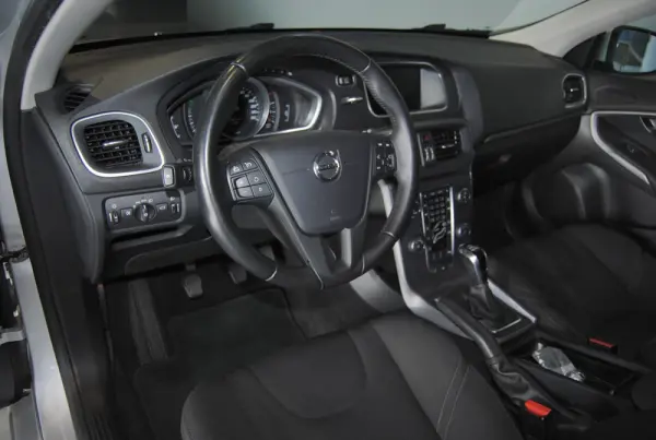 Volvo V40 2.0 D2 Kinetic 13