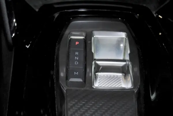 Peugeot 2008 1.2 Hybrid Allure e-DCS6 25