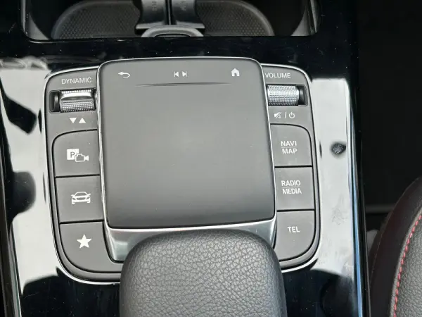 Mercedes-Benz CLA 180 d AMG Line Aut. 38