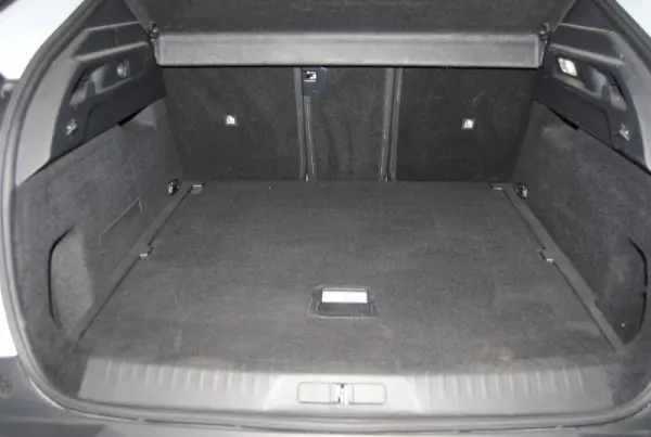 Peugeot 3008 1.2 Hybrid Allure e-DCS6 43