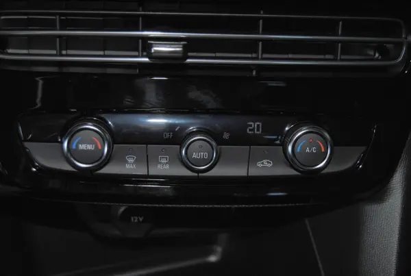 Opel Mokka-e Elegance 32