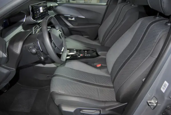 Peugeot 2008 1.2 Hybrid Allure e-DCS6 16