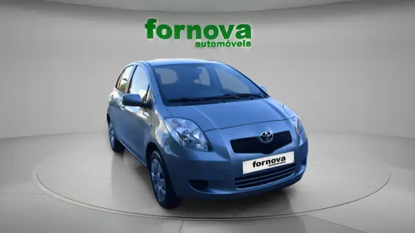 Toyota Yaris 1.0 VVT-i Sol 1