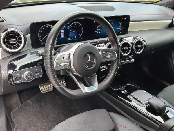 Mercedes-Benz CLA 180 d AMG Line Aut. 19