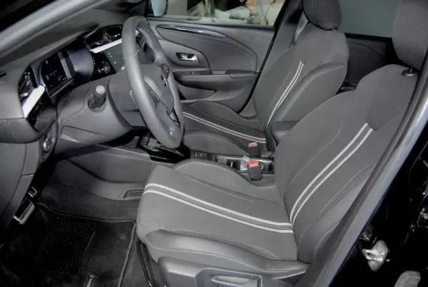 Opel Corsa-e e-GS 16