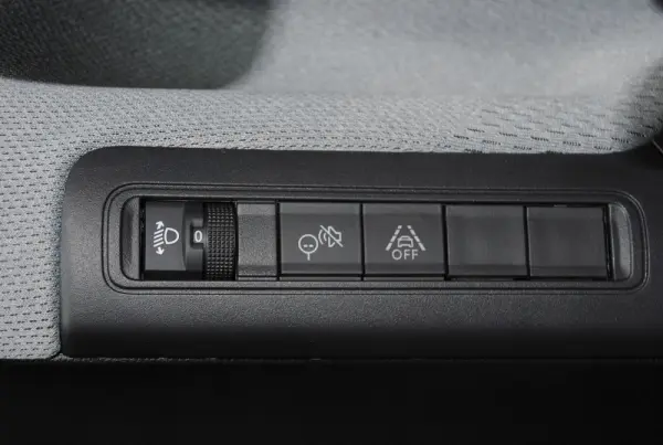 Citroen e-C3 44 kWh Autonomia Conforto Max 25