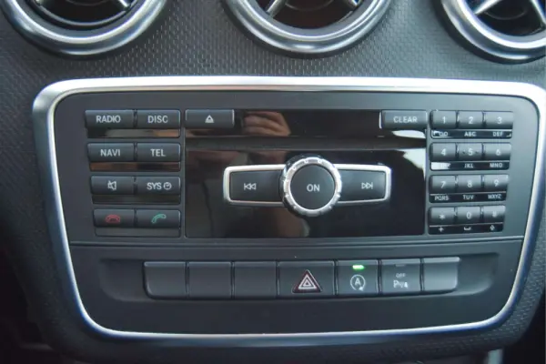 Mercedes-Benz A 180 180d Urban 15