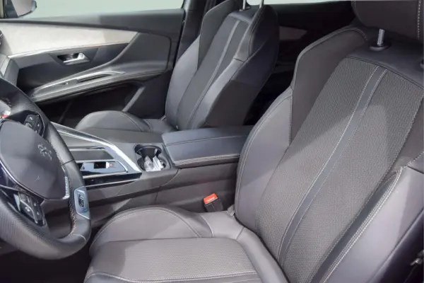 Peugeot 3008 1.6 Hybrid GT e-EAT8 28