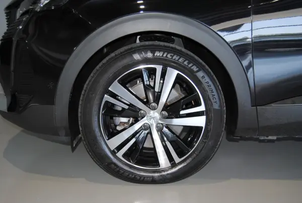 Peugeot 3008 1.6 Hybrid GT e-EAT8 10