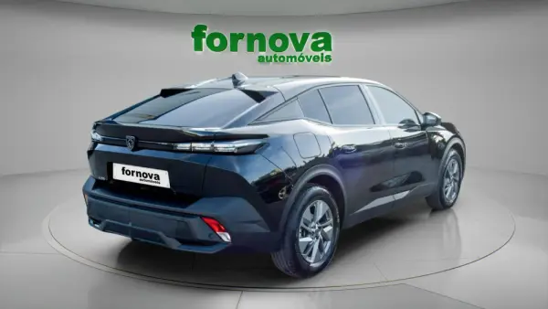 Peugeot 408 1.2 Hybrid Allure e-DCS6 4