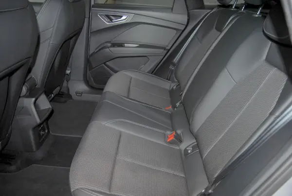 Audi Q4 Sportback e-tron 45 82 kWh SE S-Line Plus 24
