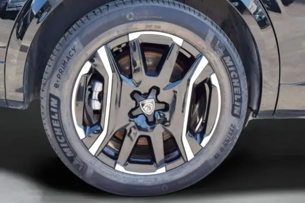 Peugeot E-5008 73 kWh GT 39