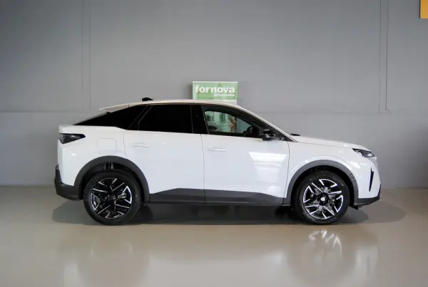Peugeot 3008 1.2 Hybrid Allure e-DCS6 5