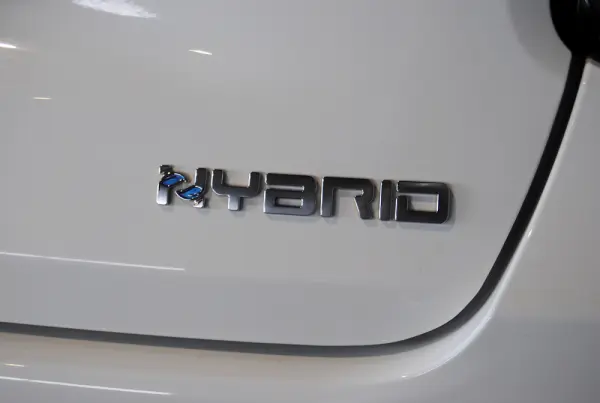 Fiat 600 1.2 Hybrid La Prima 13