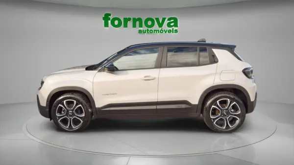Jeep Avenger 54 KWh Summit 4
