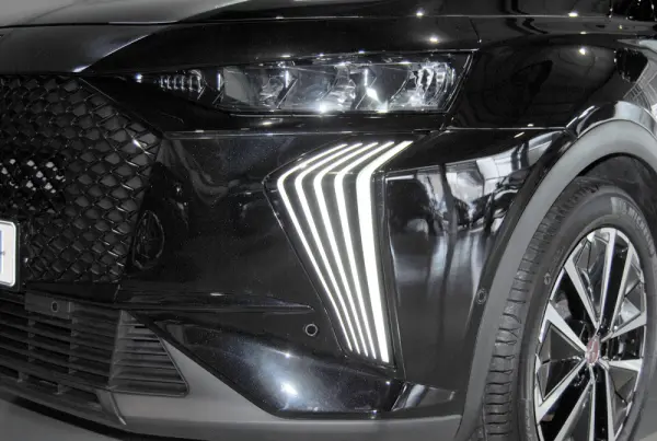 DS DS7 E-Tense Performance Line EAT8 12