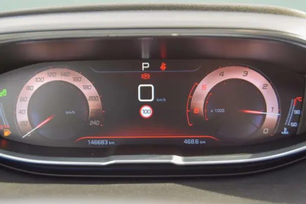 Peugeot 3008 1.5 BlueHDi GT Line EAT8 27