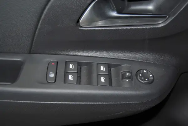 Opel Corsa-e e-GS 18