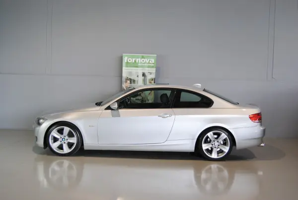 BMW 320 D COUPE 9