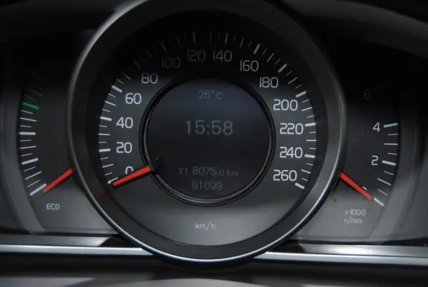 Volvo V40 2.0 D2 Kinetic 27