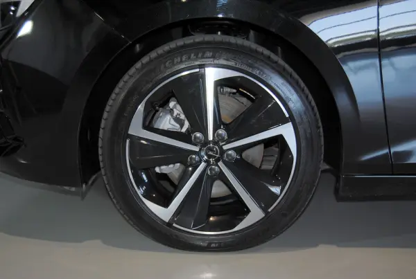 Opel Astra Sports Tourer 1.2T Hybrid GS 10