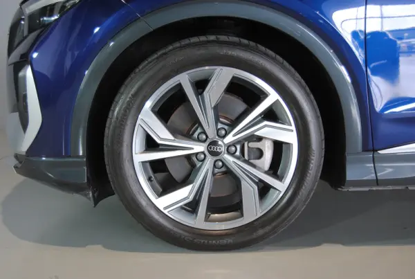 Audi Q4 Sportback e-tron 45 82 kWh SE S-Line Plus 11