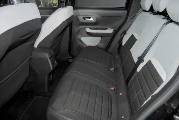 Citroen e-C3 44 kWh Autonomia Conforto Max 19
