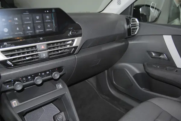 Citroen C4 1.2 Hybrid Max e-DSC6 36
