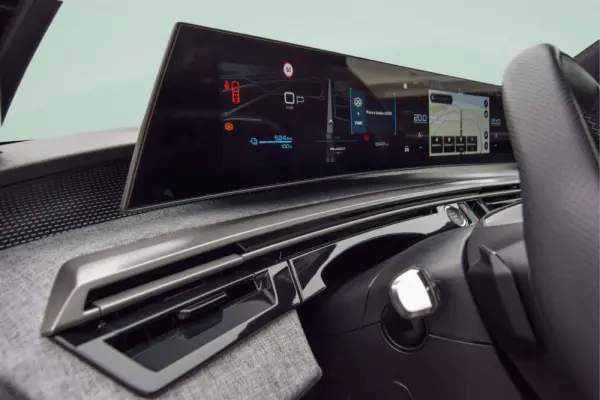 Peugeot E-3008 73 kWh GT 51