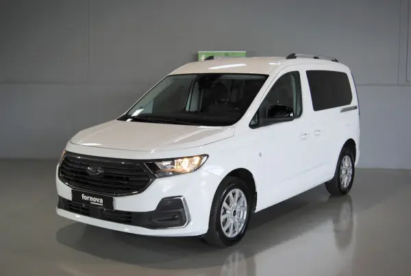 Ford Tourneo Connect 2.0 TDCi Titanium 5 lugares 2
