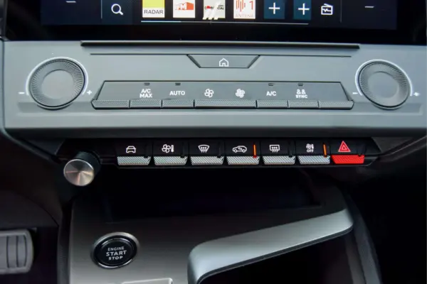 Peugeot 408 1.2 Hybrid Allure e-DCS6 15