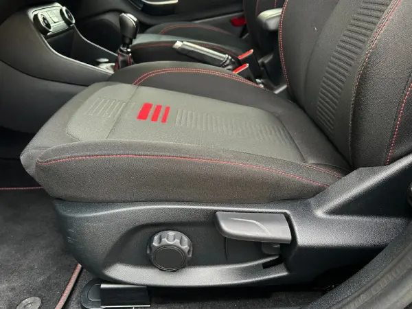 Ford Fiesta 1.0 EcoBoost ST-Line 23