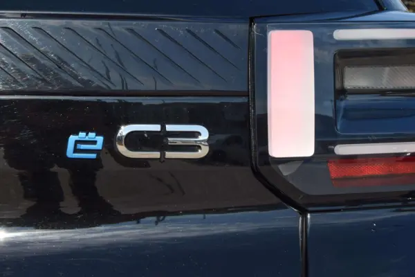 Citroen e-C3 44 kWh Autonomia Conforto Max 27