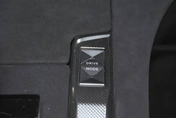 DS DS7 E-Tense Performance Line EAT8 29