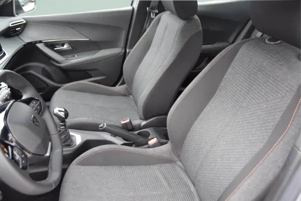 Peugeot 2008 1.2 PureTech Style 25