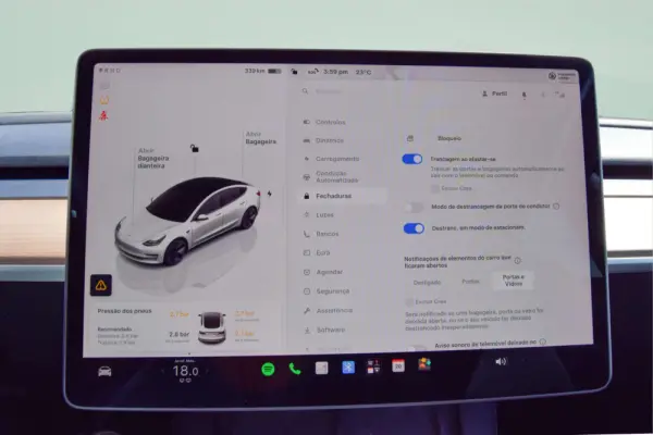 Tesla Model 3 Long-Range AWD Dual Motor 18