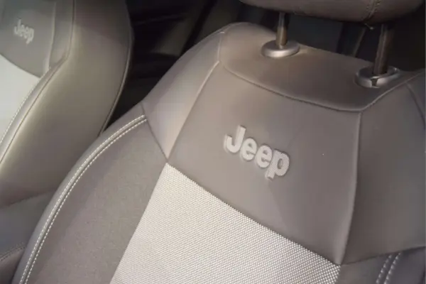 Jeep Avenger 54 kWh Summit 33