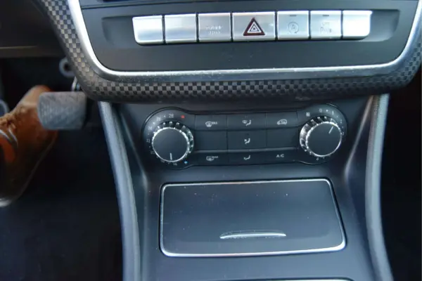 Mercedes-Benz A 180 D URBAN AUTO 7