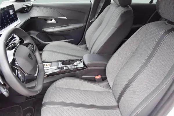 Peugeot 208 1.2 Hybrid Allure e-DCS6 20