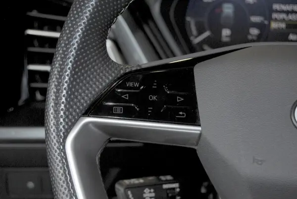 Audi Q4 e-tron 45 82 kWh SE S-Line Plus 30