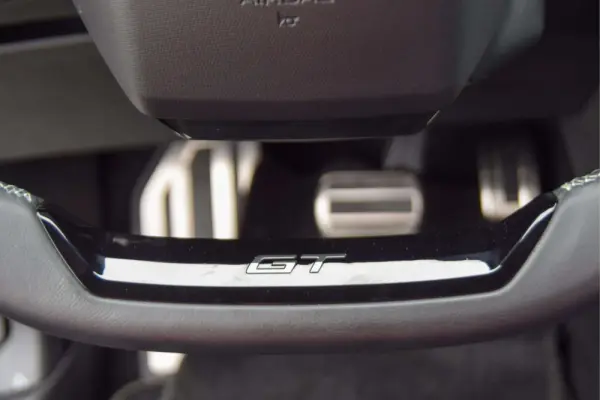 Peugeot E-3008 73 kWh GT 29