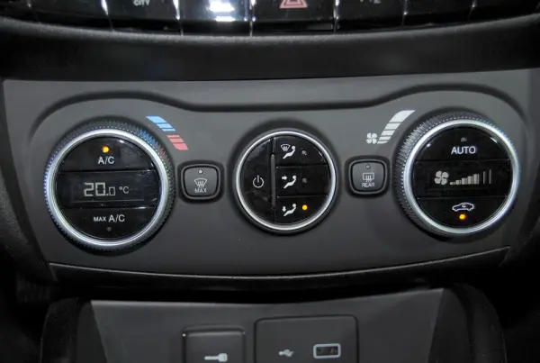Fiat Tipo Station Wagon 1.3 Multijet City Life 31
