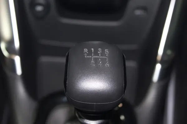Citroen C3 Aircross 1.2 PureTech Shine Pack 27