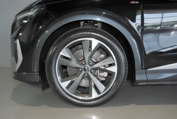 Audi Q4 e-tron 45 82 kWh SE S-Line Plus 11