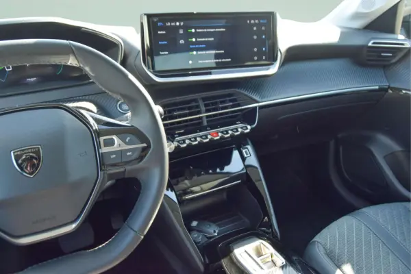 Peugeot e-208 50 kWh Allure 11