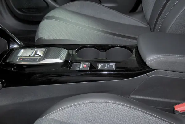 Peugeot 2008 1.2 Hybrid Allure e-DCS6 30
