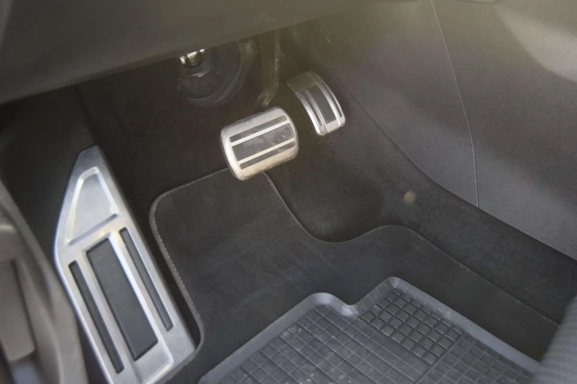 Peugeot 3008 1.6 Hybrid GT e-EAT8 20